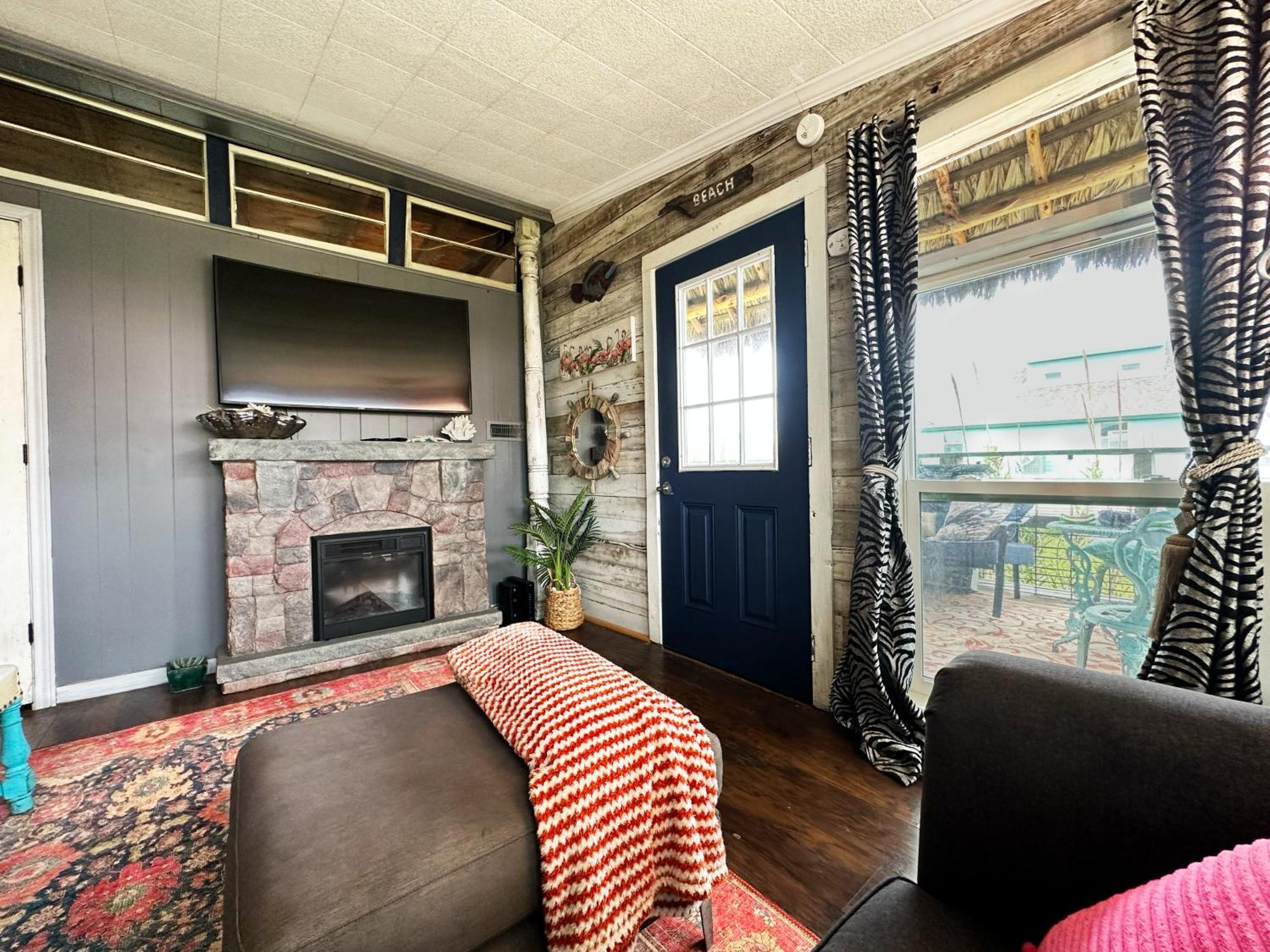 Salty Dog Cottage Surfside Beach Eksteriør billede