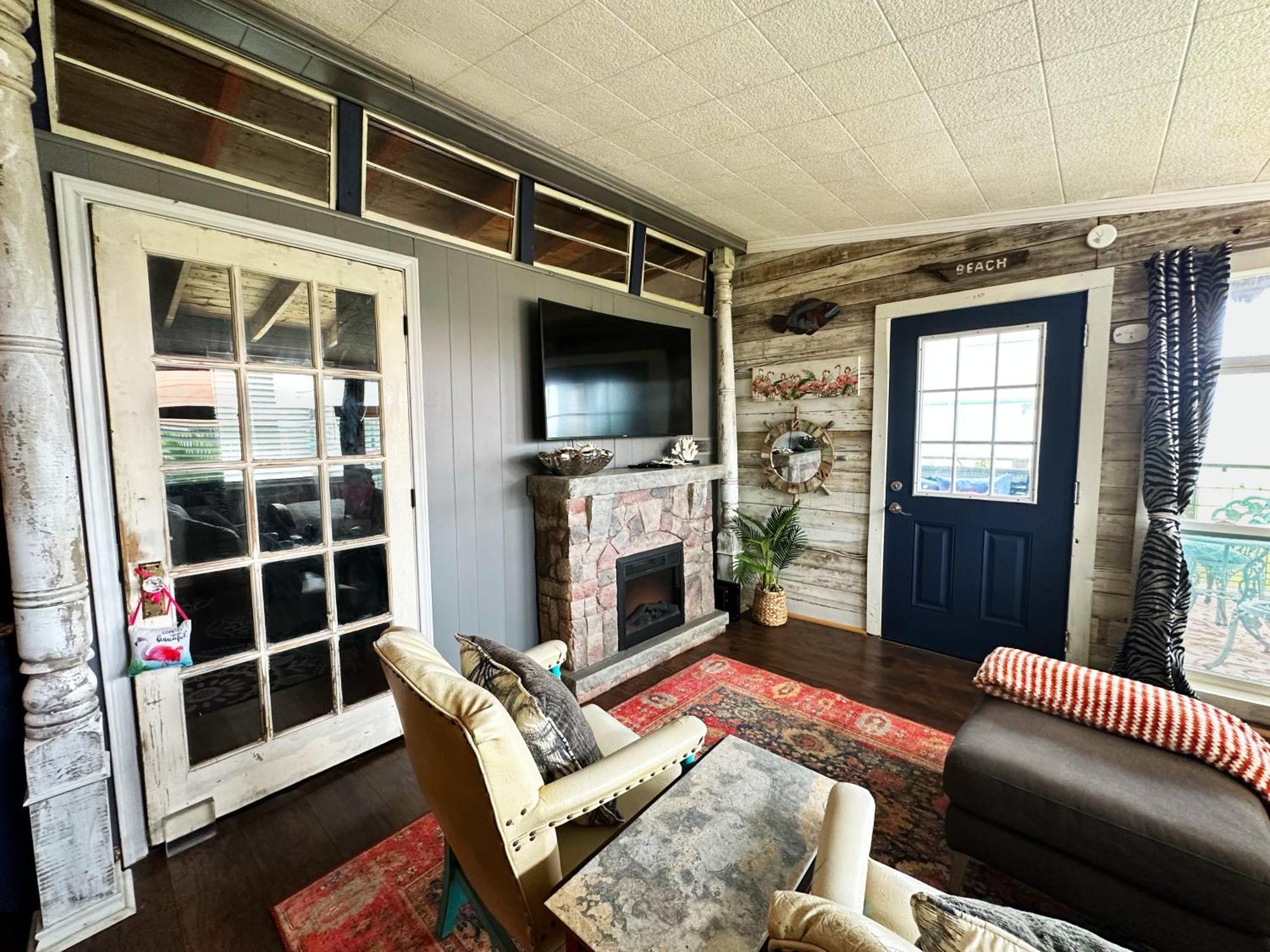 Salty Dog Cottage Surfside Beach Eksteriør billede